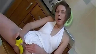 Sexy Student Play with Pussy and use a Sex Toy in the Kitchen