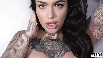 Tattooed loveliness leigh raven uses her split tongue to lick Michael Vegas anus