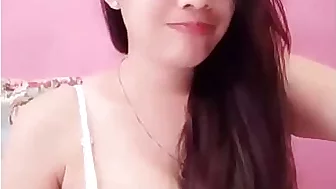 Hot Thai girl on cam