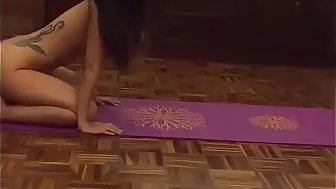 thai skinny gal yoga