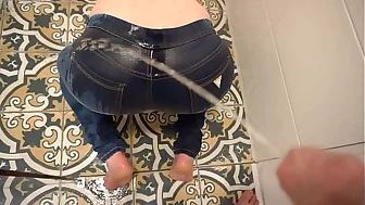 Desperate Pee in Jeans next He Pee on My Ass